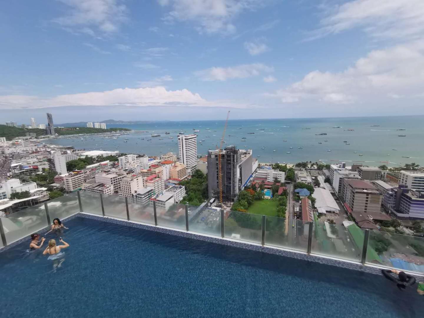 The Base Central Pattaya By Adam Exteriér fotografie